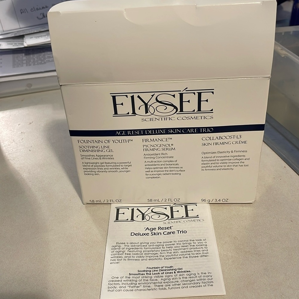 Elysee age reset deluxe skin care trio